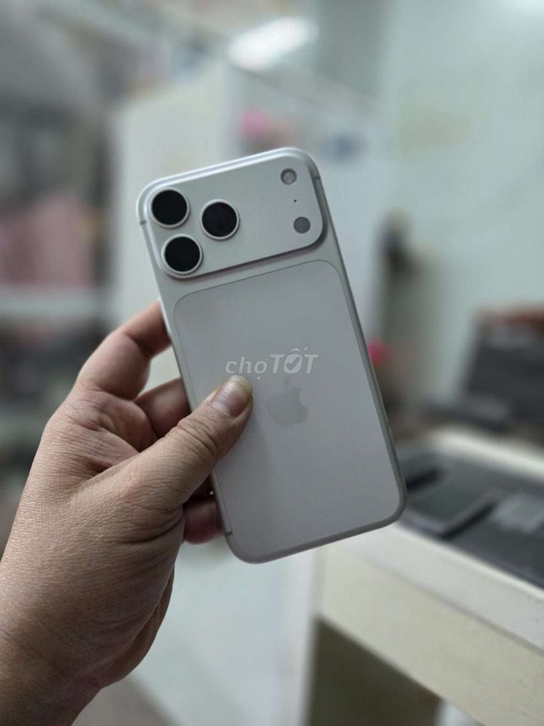 iPhone 17 Pro Max 512GB Trắng Hàn Quốc. Mua bán Điện thoại tại Thành phố Thủ Đức Tp Hồ Chí Minh được đăng bởi HỮU NGHỊ hình 1