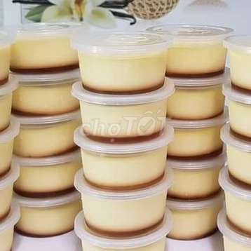 Sỉ bánh flan nguyên chất chỉ sữa và trứng .