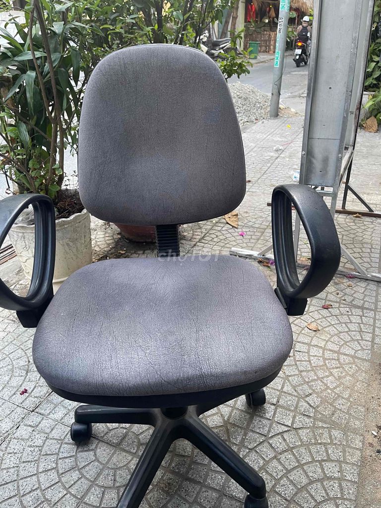 Ghế văn phòng bọc vải giả da simili loại tốt. Mua bán Đồ dùng văn phòng tại Quận Ngũ Hành Sơn Đà Nẵng được đăng bởi Việt Võ hình 1