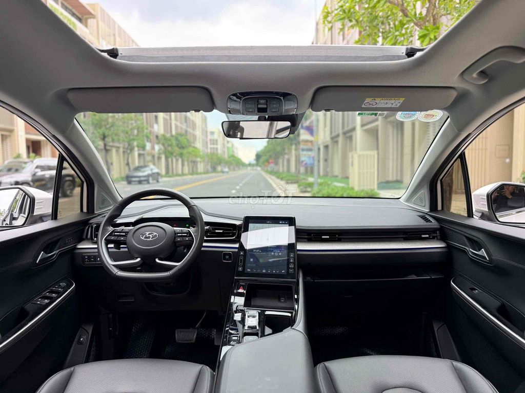 Hyundai Custin 2023 Cao Cấp 2.0T - 16.000 km. Mua bán Ô tô tại Thành phố Thủ Đức Tp Hồ Chí Minh được đăng bởi Hùng Xe Đẹp hình 9