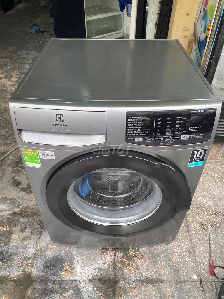 máy giặt Electrolux 9kg Inverter mới 90%