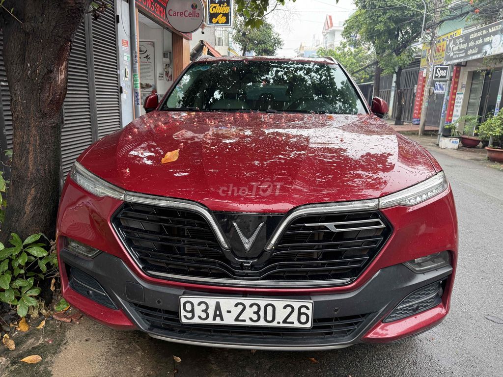 VinFast Lux SA PREMIUM 2021 Cao cấp nhất