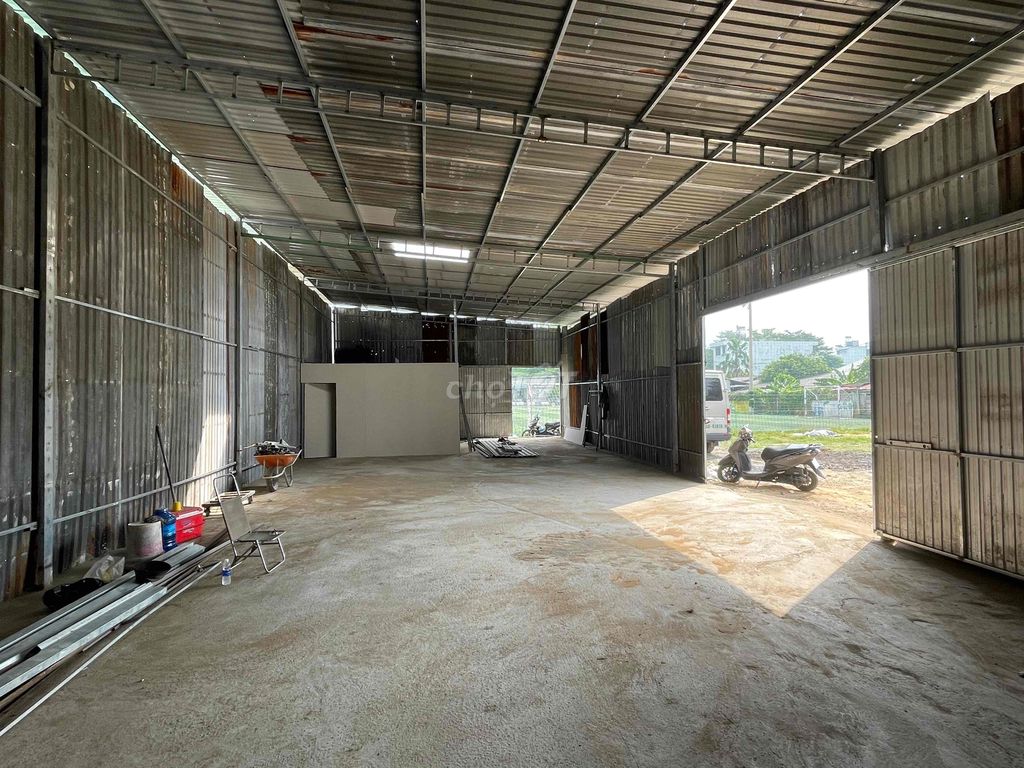 Cho Thuê Kho Xưởng 240m2 ,  Lê Thị Riêng . Quận 12