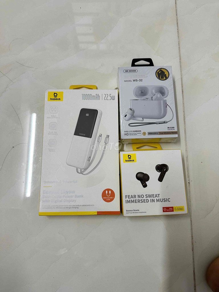Sạc dự phòng Baseus 10000mAh 22.5W Trắng, tai nghe. Mua bán Phụ kiện (Màn hình, Chuột...) tại Thành phố Biên Hòa Đồng Nai được đăng bởi Vu Rin hình 1