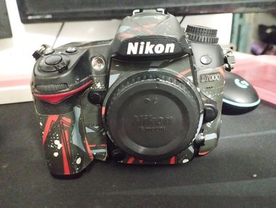 Nikon D7000 + Nikon AFS 18-105 + Yongnuo 50mm f1.8