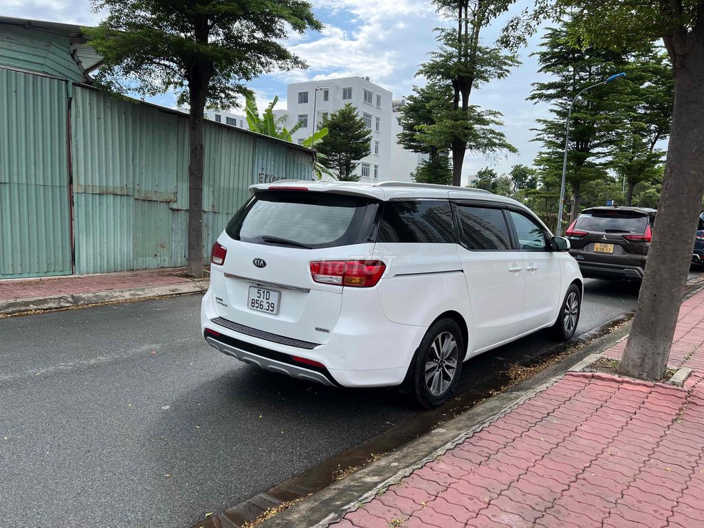 Kia Sedona 2019 Luxury D - 79 km ngay chu. Mua bán Ô tô tại Quận 7 Tp Hồ Chí Minh được đăng bởi Salon Ô Tô Cũ Hải Hà hình 4