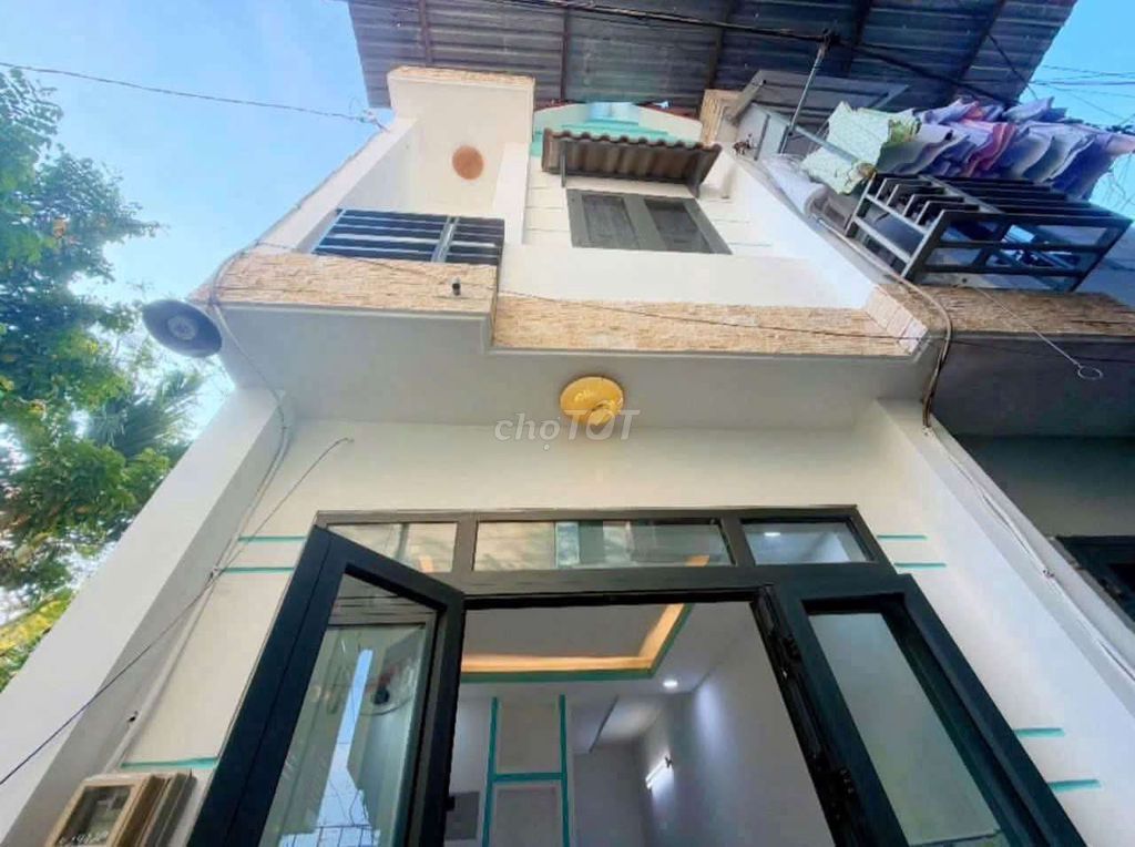 Bán Nhà đẹp, trệt, 2 lầu, 4 PN, sân thượng, hẻm 3m, Thạnh Lộc, Q12
