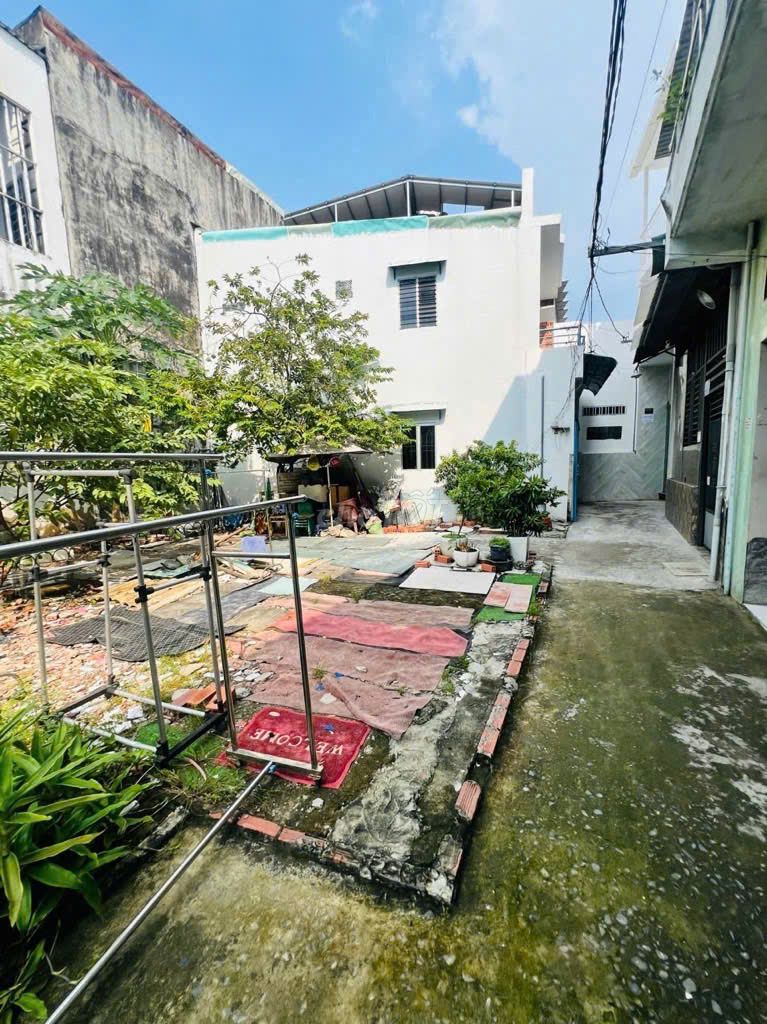 Nhà đã có GPXD sẵn xây mới, DT 8x8m. Mua bán nhà ở tại Quận 7 Tp Hồ Chí Minh được đăng bởi Xuân Lập hình 1
