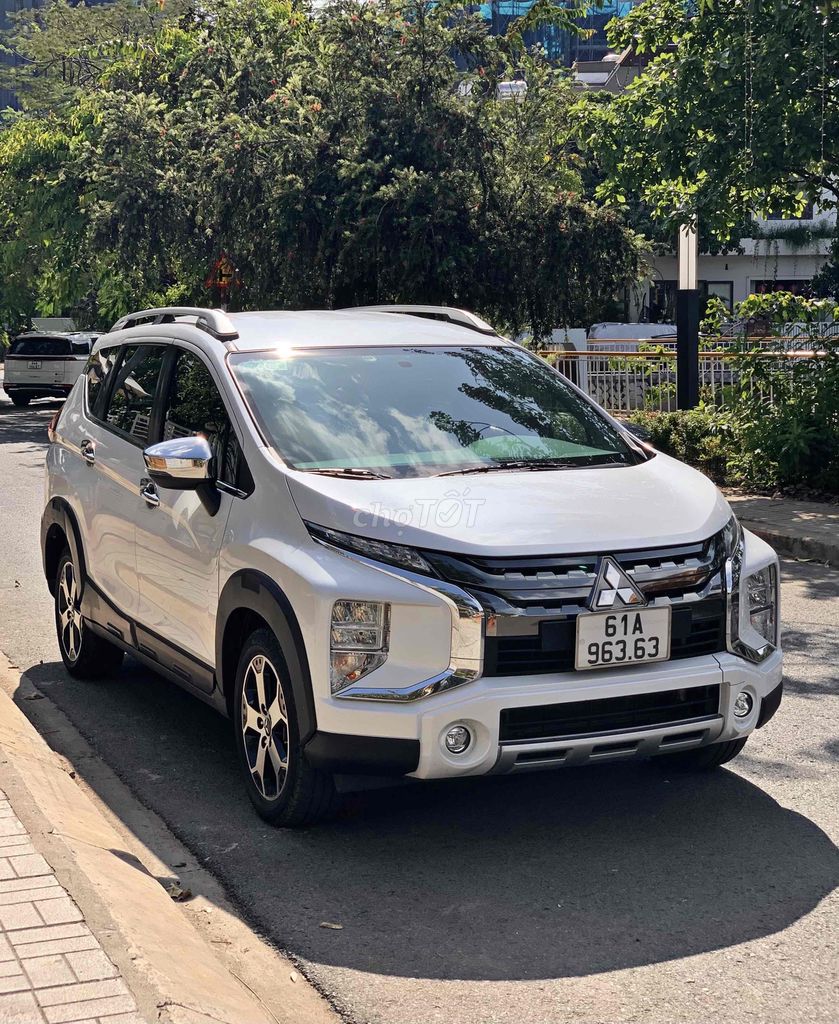 Mitsubishi Xpander Cross 2021 AT màu trắng