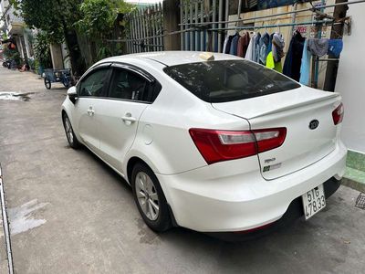 Kia Rio 2016 Trắng Da