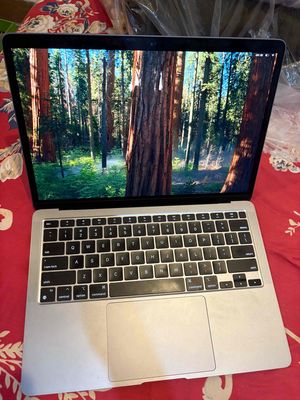 MacBook Air M1, 8GB RAM, SSD 256GB, Màu Bạc. Mua bán Laptop tại Quận Đống Đa Hà Nội được đăng bởi Ta Son