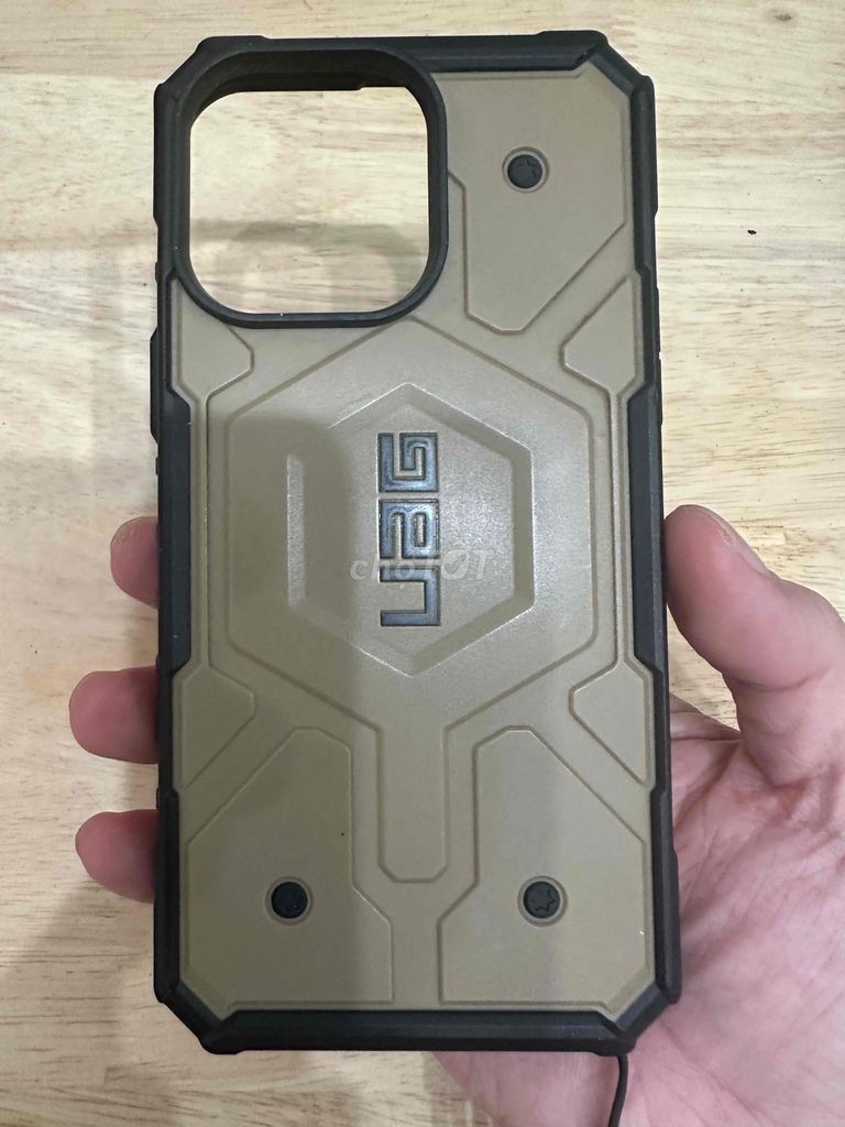 pas ốp UAG 14 pro max