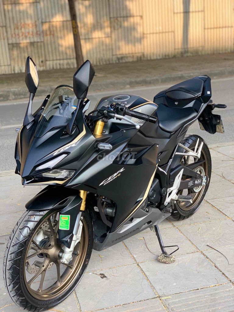 HONDA CBR 150 ABS FI cuối 2024 xe lướt mới motor. Mua bán Xe máy tại Quận Cầu Giấy Hà Nội được đăng bởi Tong motor xe may hình 3