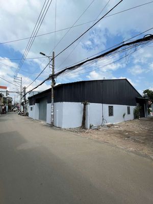 CHO THUÊ KHO 1/ NGUYỄN VĂN QUÁ, DT 14×20. SẴN ĐIỆN 3 PHA. KHO MỚI 100%