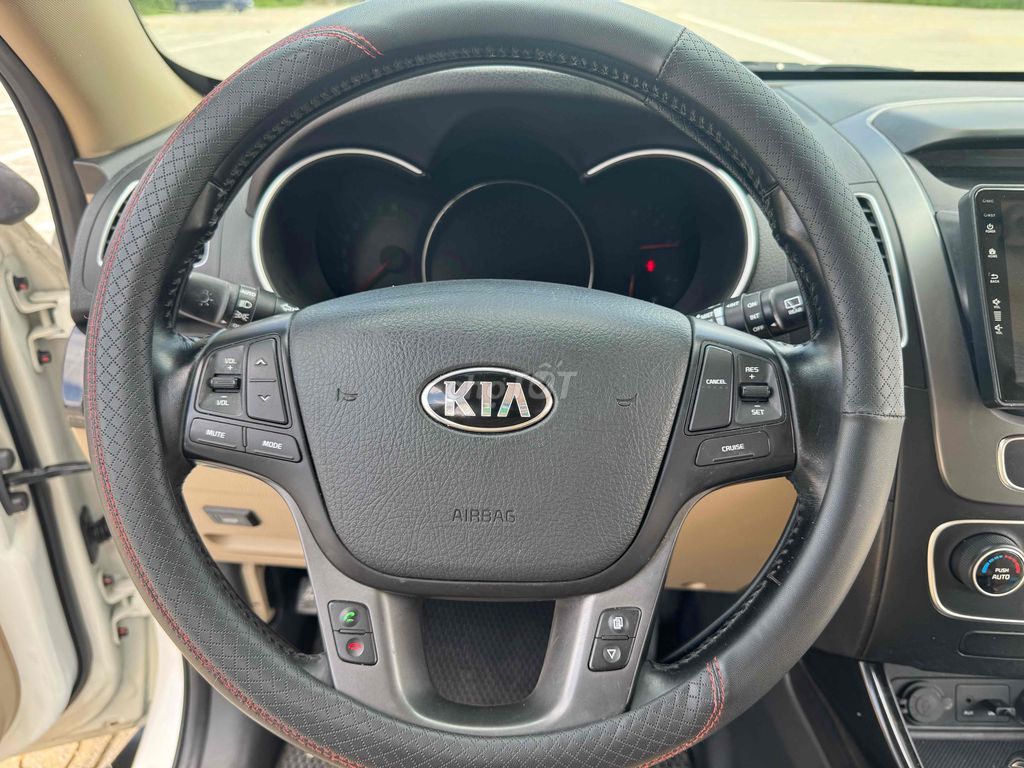 Kia Sorento 2016 2WD 2.4 GATH - 90000 km. Mua bán Ô tô tại Quận Nam Từ Liêm Hà Nội được đăng bởi Chính chủ hình 14