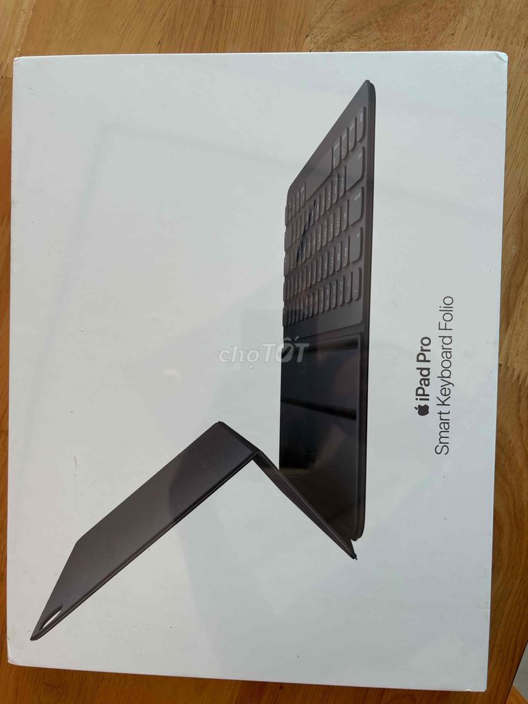 Bàn phím Apple Smart Keyboard Folio iPad Pro 12.9. Mua bán Phụ kiện (Màn hình, Chuột...) tại Quận Bình Thuỷ Cần Thơ được đăng bởi Khôi Nguyên hình 1