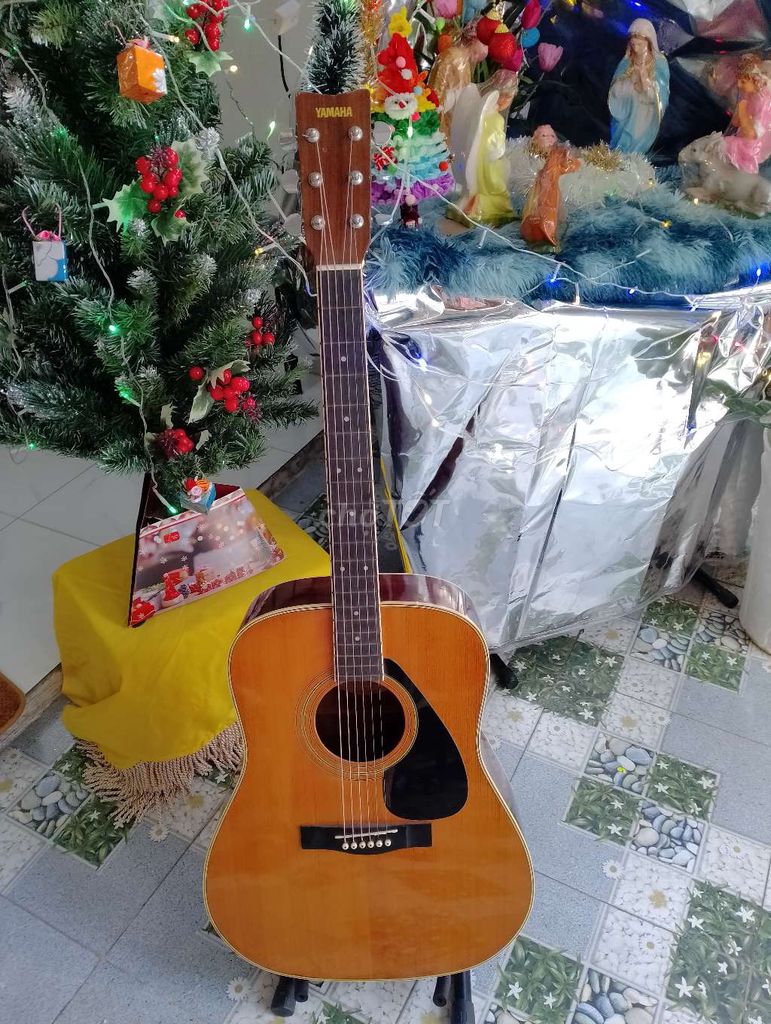 Guitar acoustic Yamaha FG200D