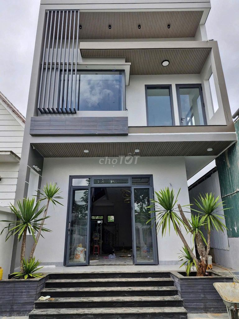 NHÀ NGAY ỦY BAN P.TÂN TRIỀU 5X20m, SỔ SẴN THỔ CƯ 100% GIÁ 1Tỷ750
