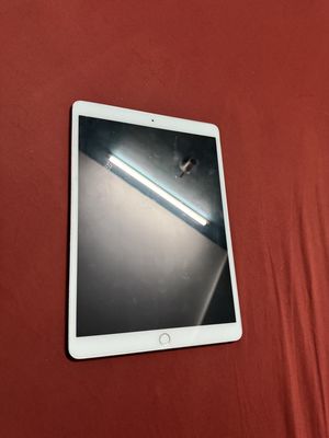 iPad Pro 10.5 wifi máy zin  chưa sửa chữa
