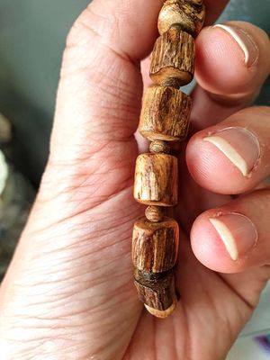 Vòng trầm hương thiên nhiên Philippines. Mua bán Phụ kiện thời trang khác tại Quận 1 Tp Hồ Chí Minh được đăng bởi Quang NT