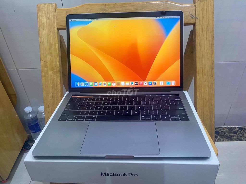 Macbook pro 2019- 4 cổng i5/16gb/256gb