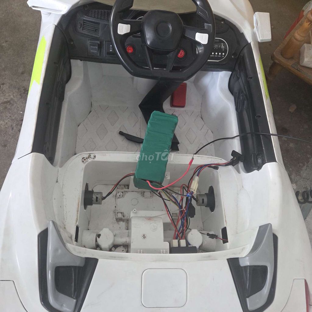 Xe ô tô điện BMW Z4 Trắng 2 motor + 1 trợ lái. Mua bán Mẹ và bé tại Thành phố Thủ Đức Tp Hồ Chí Minh được đăng bởi abu hình 1