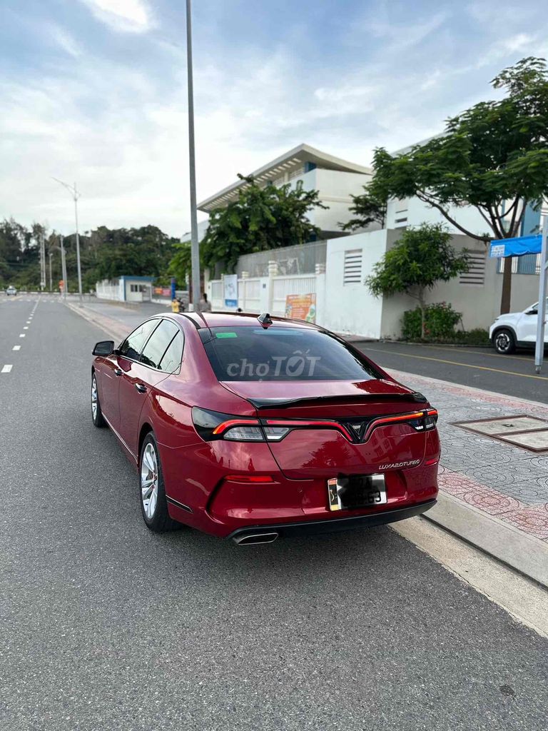 VinFast Lux A2.0 2021 2.0 AT - 55000 km. Mua bán Ô tô tại Quận 1 Tp Hồ Chí Minh được đăng bởi quốc hình 5