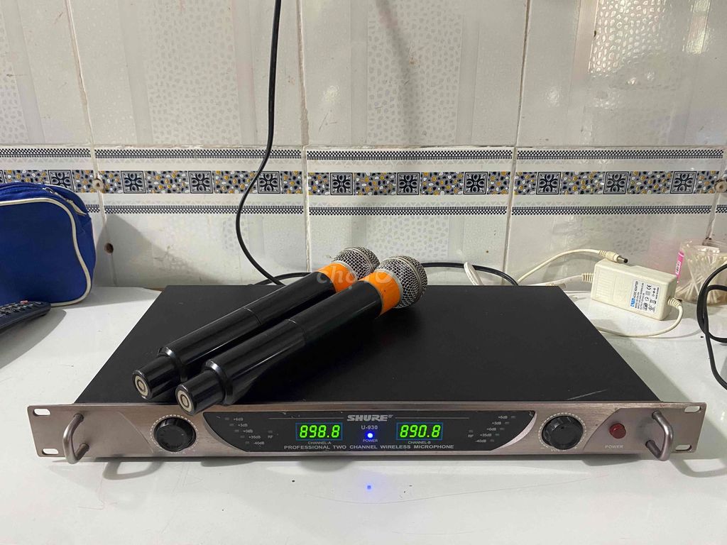 Micro không dây Shure U-930. Mua bán Tivi, Âm thanh tại Huyện Hàm Tân Bình Thuận được đăng bởi Thắng hình 1