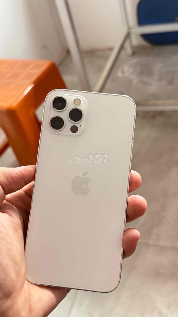 Apple iPhone 12 Pro 128GB Trắng đã thay màn Gx xịn. Mua bán Điện thoại tại Thành phố Buôn Ma Thuột Đắk Lắk được đăng bởi Minh hình 1