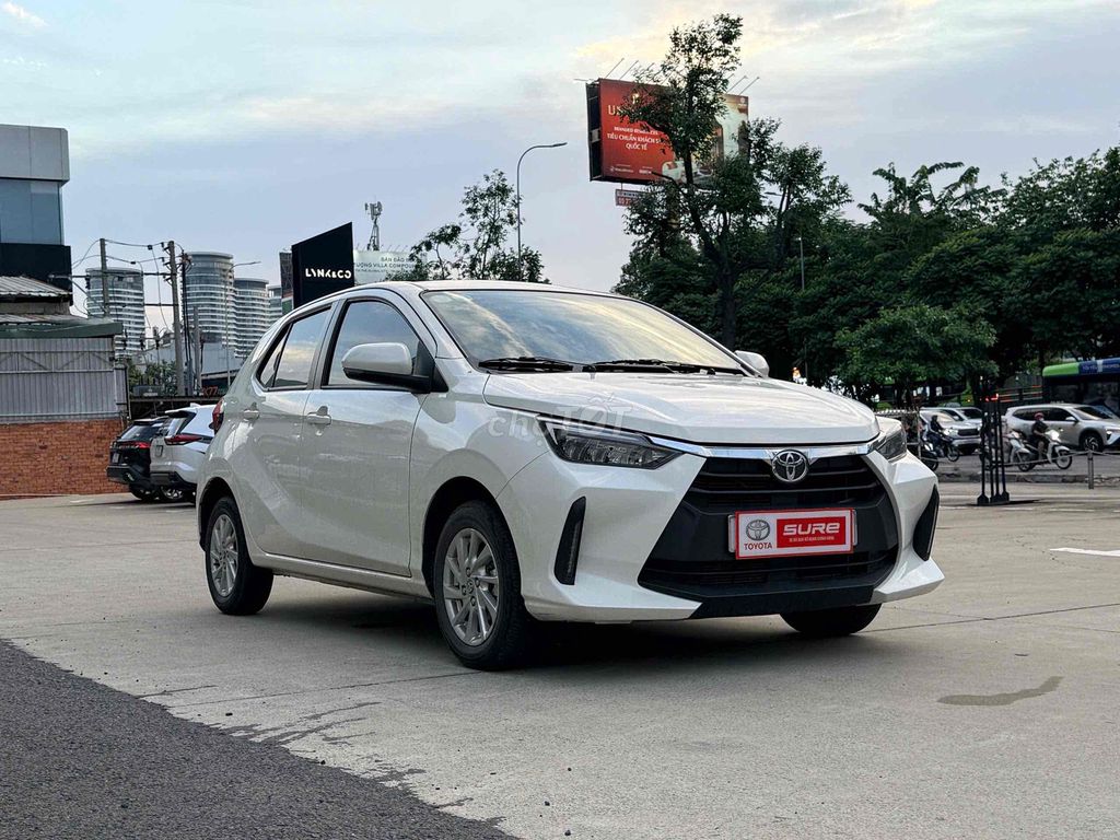 Toyota Wigo 1.2 D-CVT 2024 Trắng 11.000km