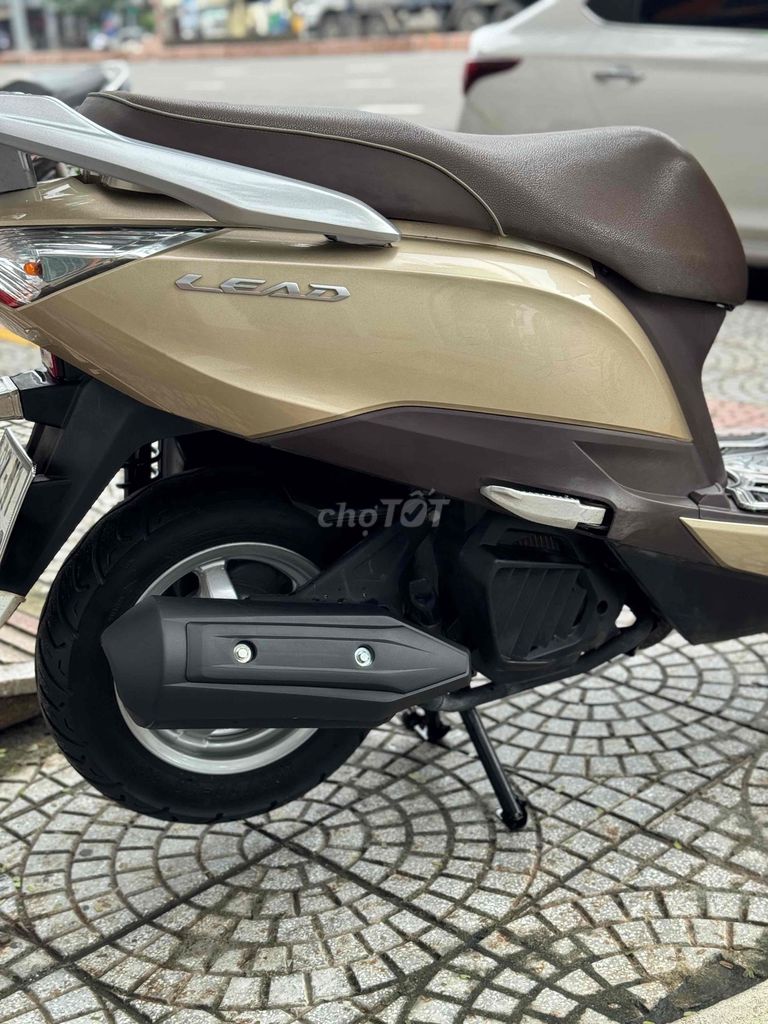 Lead 2016 máy rin chất. Tất cả các chi tren xe đep. Mua bán Xe máy tại Quận Ngũ Hành Sơn Đà Nẵng được đăng bởi Nguyễn Phước Vĩnh hình 6