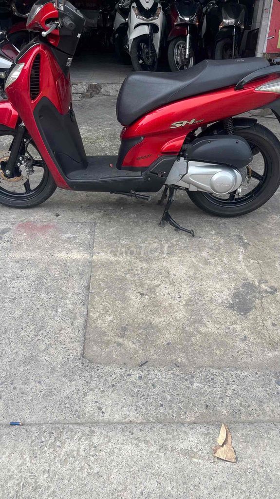 Honda SH 2007 màu Đỏ. Mua bán Xe máy tại Thành phố Dĩ An Bình Dương được đăng bởi xe máy Đăng Khôi  hình 2