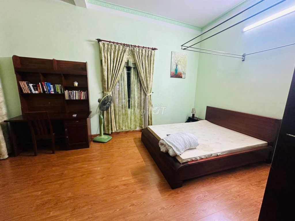 Rent · 3 bd · 105 м² · Quận Hải Châu, ул. Đường Nguyễn Hữu Thọ