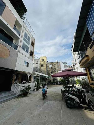 🍍NHÀ BÁN .Lê quang định SÁT PHÚ NHUẬN . 135 m2-3 tầng BTCT sân thượng