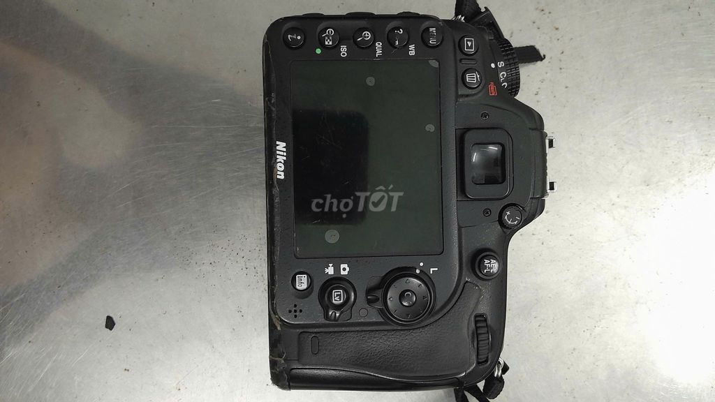 Bán Body máy ảnh Nikon D7100 đã qua sử dụng