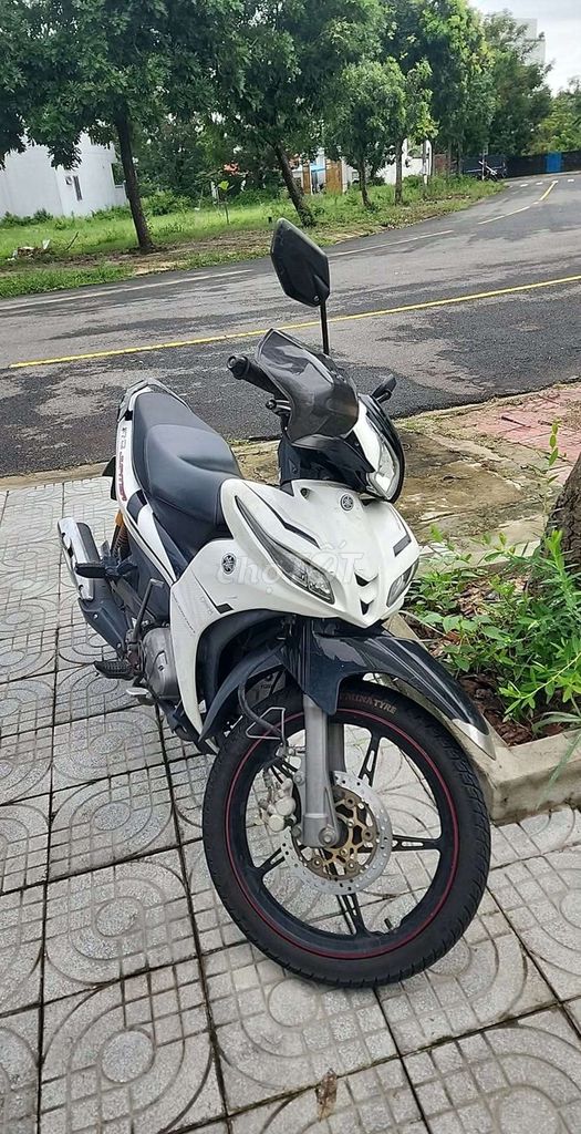 Yamaha Jupiter FI 2016 белый 12000 км