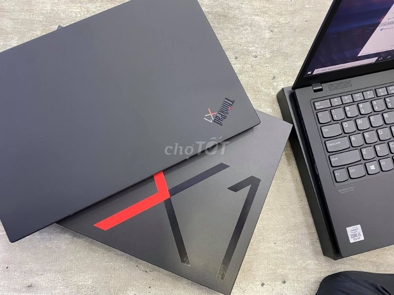 Lenovo ThinkPad X1 Carbon Gen 8 HÀNG NEW KENG