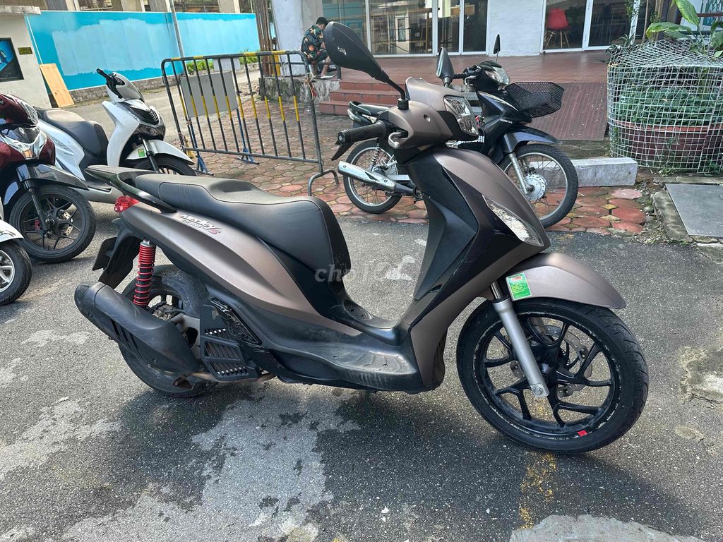 Bán ce piagio Medley chính chủ ít đi. Mua bán Xe máy tại Quận Tây Hồ Hà Nội được đăng bởi phan Tho hình 3