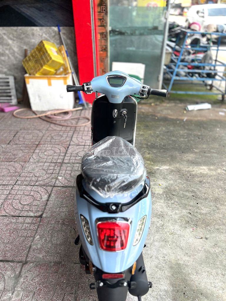 BÁN TAY GA VESPA 50CC 2024–XE MỚI 100%,ĐÃ BẤM BIỂN. Mua bán Xe máy tại Thành phố Thủ Dầu Một Bình Dương được đăng bởi Xe Máy Bình Dương hình 2