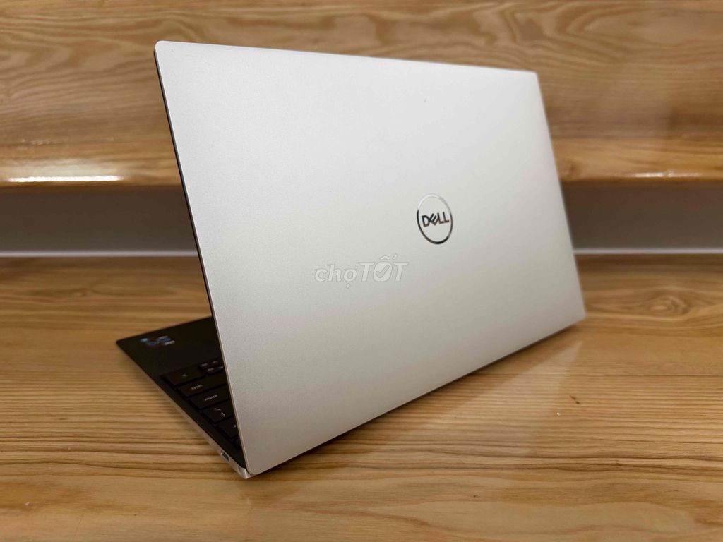 Dell XPS 9310 i7 16GB/1TB SSD 13.3 inch Bạc. Mua bán Laptop tại Thành phố Vũng Tàu Bà Rịa - Vũng Tàu được đăng bởi Vinh Laptop hình 1