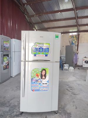 Tủ lạnh TOSHIBA 450 lít làm đá tự động