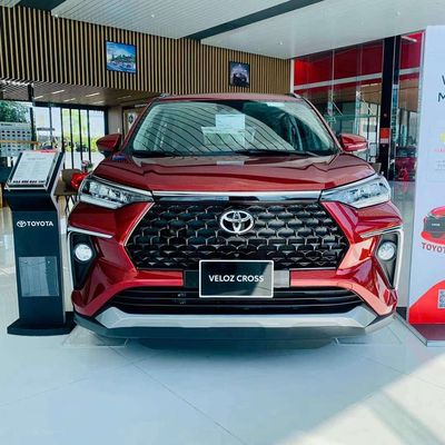 Toyota Veloz 2024 giảm tiền mặt bảo hiểm và PKien
