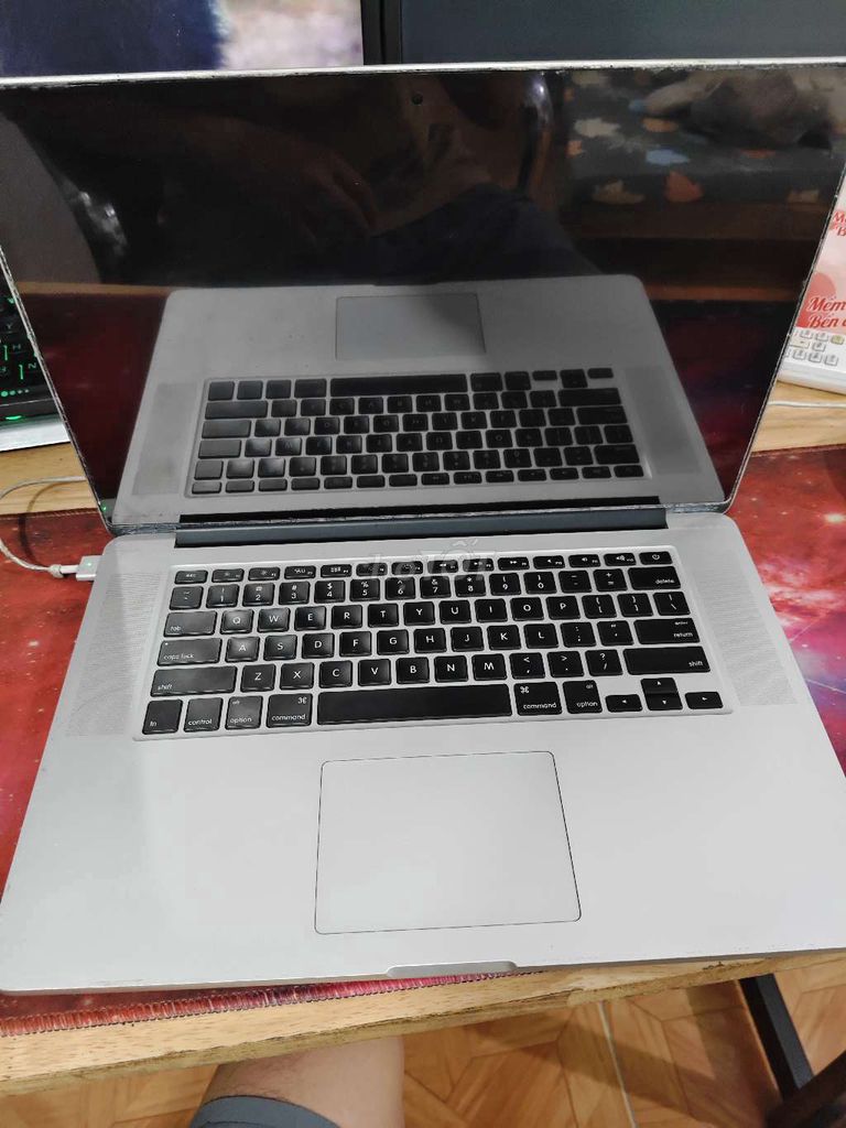 Apple Macbook Pro 15 1398 8GB/256GB Bạc Like New. Mua bán Laptop tại Quận Nam Từ Liêm Hà Nội được đăng bởi Nguyễn Toàn hình 1