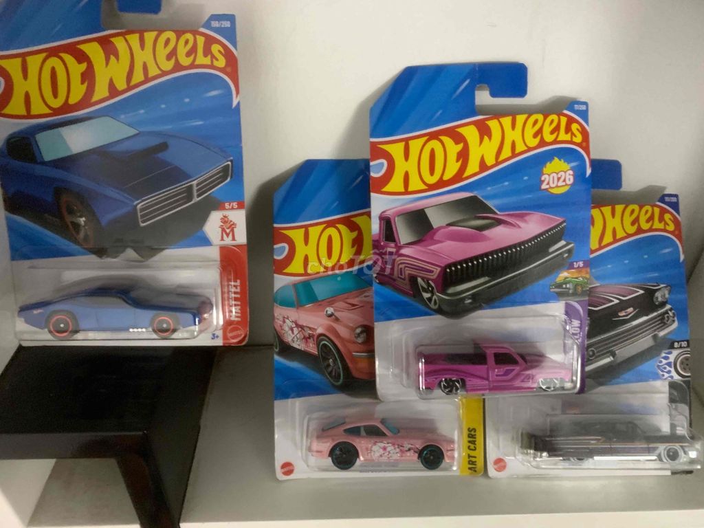 Xe mô hình Hot Wheels Kim loại Nhiều màu