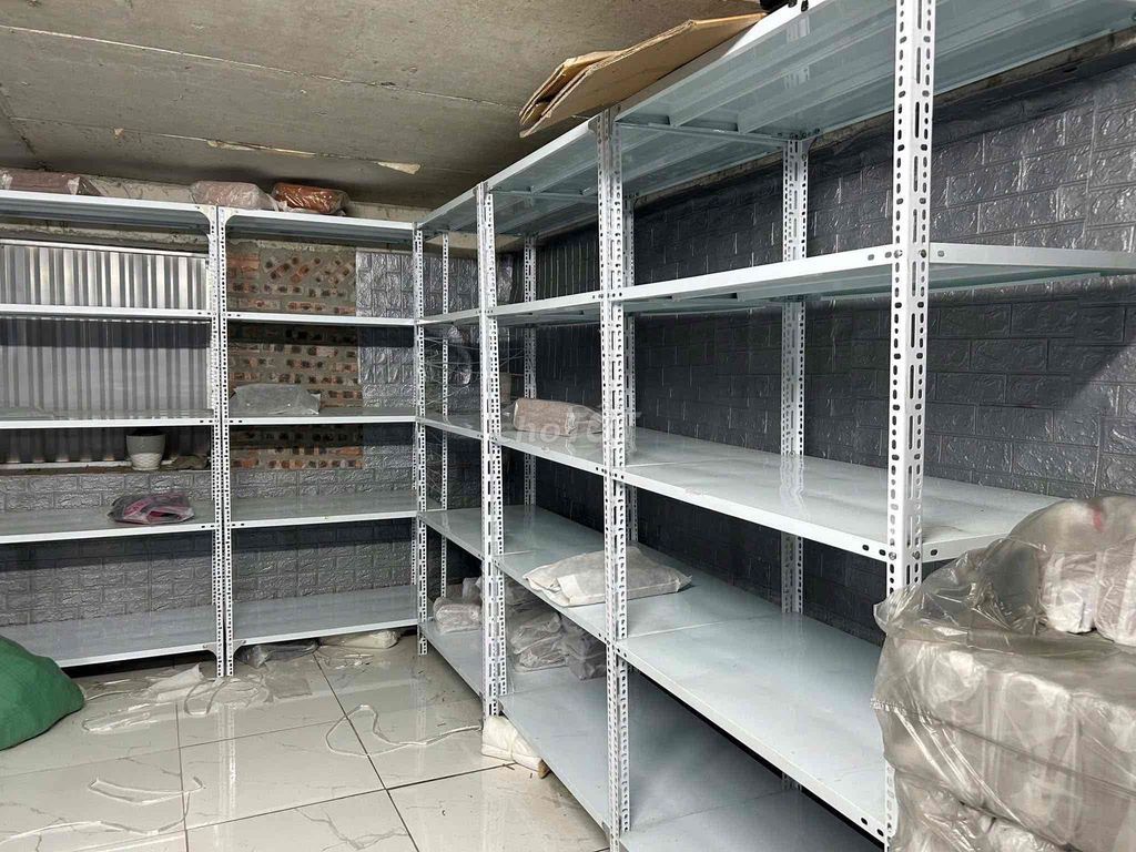 Kệ sắt V lỗ Trắng 2m x 1m x 50cm. Mua bán Tủ, kệ gia đình tại Thành phố Biên Hòa Đồng Nai được đăng bởi Thong Tran hình 1