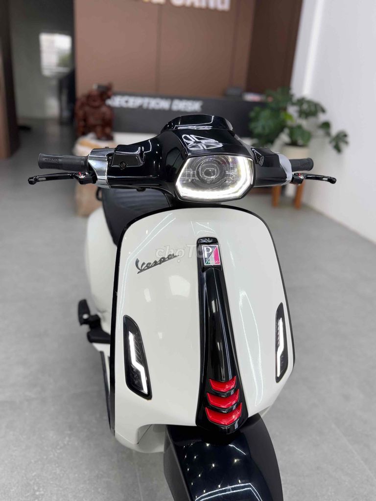 Vespa Sprint 125Abs 2019 xe đẹp nhiều đồ chơi sẵn. Mua bán Xe máy tại Quận Cái Răng Cần Thơ được đăng bởi Cửa Hàng Xe Máy Quang Sang hình 6