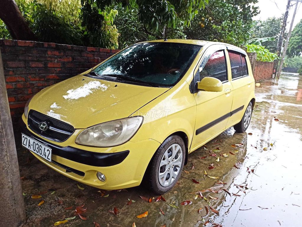Hyundai Getz 2010 Желтый 5 мест