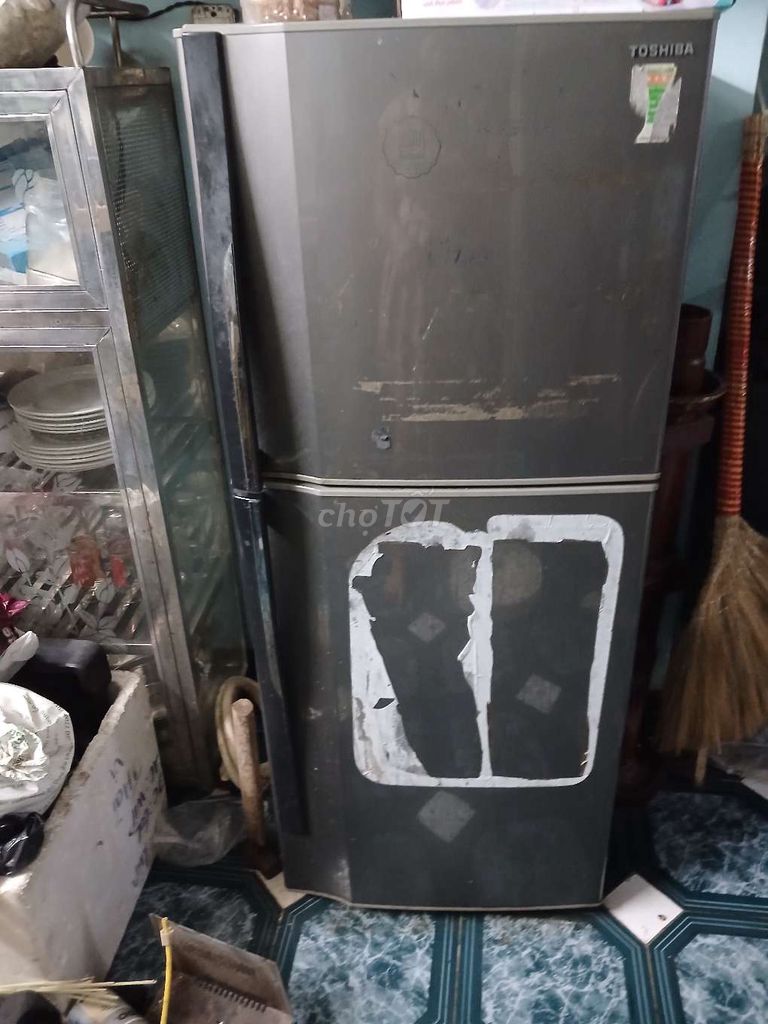 Tủ lạnh Toshiba Xám Ngăn đông mềm. Mua bán Tủ lạnh tại Quận 3 Tp Hồ Chí Minh được đăng bởi Phuong hình 1