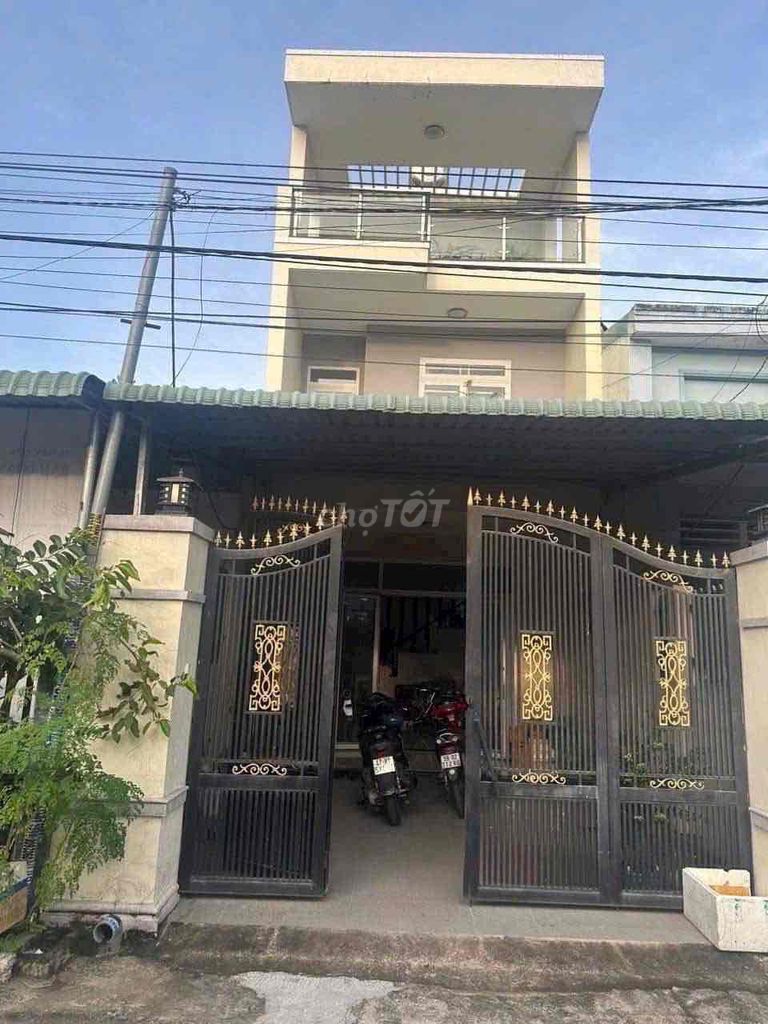 Nhà Ngộp hẻm 385 Phú Hoà