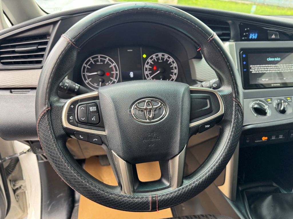 Toyota Innova 2023 2.0E MT - 45268 km. Mua bán Ô tô tại Quận Gò Vấp Tp Hồ Chí Minh được đăng bởi Vũ Phong Toyota Sure Xe Cũ Chính Hãng hình 8